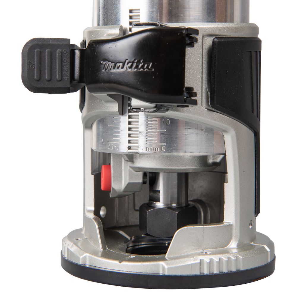 Аккумуляторный фрезер Makita RT001GZ19, 40 В, 31000 об/мин, 40 мм, без АКБ и ЗУ, в кейсе
