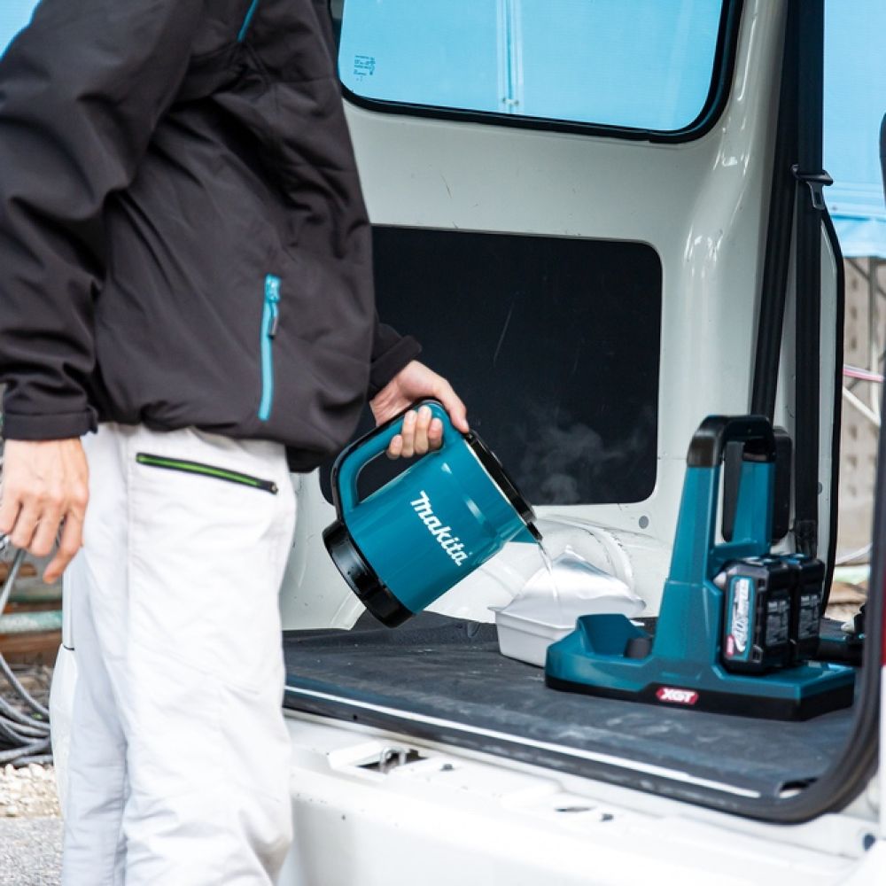 Аккумуляторный чайник Makita KT001GZ, 40 В, 800 мл, без АКБ и ЗУ