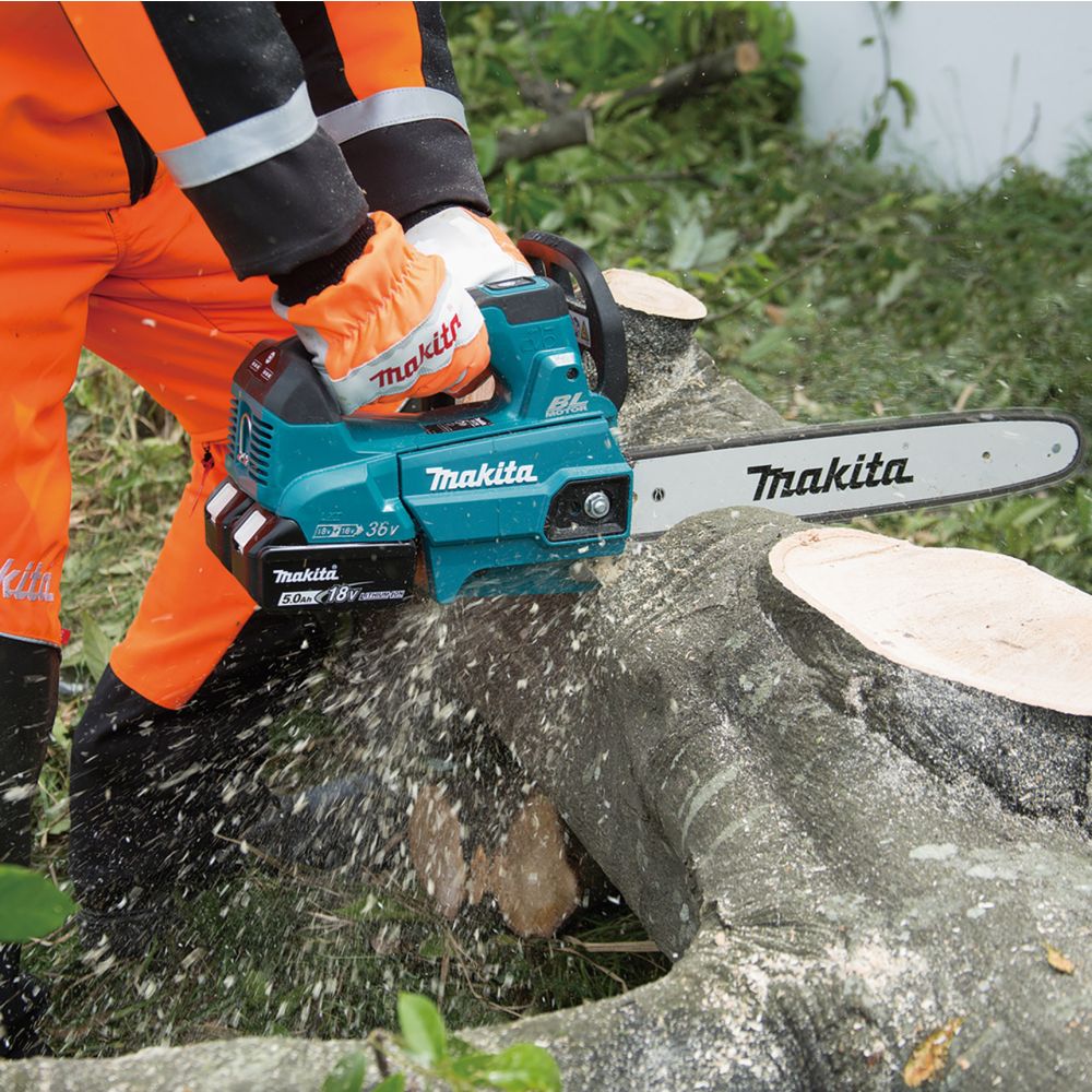 Набор Makita: аккумуляторная цепная пила DUC356Z + 2 аккумулятора 5 Ач BL1850B + зарядное устройство DC18RD, PT965