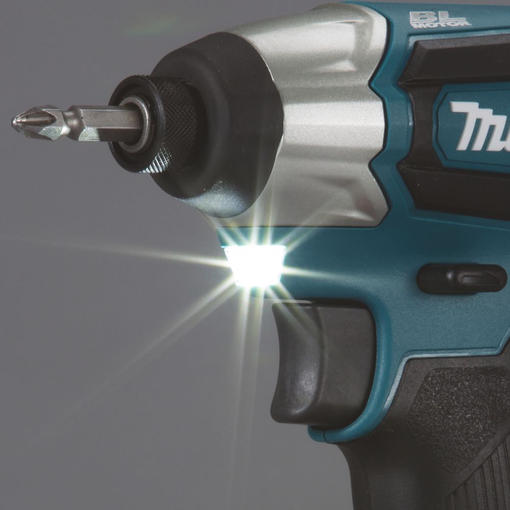 Аккумуляторный шуруповерт Makita DTD155ZJ, 18 В, 135 Нм, 3900 уд/мин, без АКБ и ЗУ, в кейсе MakPac