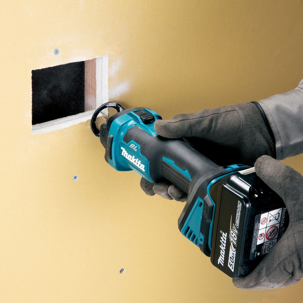 Аккумуляторный фрезер для гипсокартона Makita DCO181Z, 18 В, 32000 об/мин, 31 мм, без АКБ и ЗУ