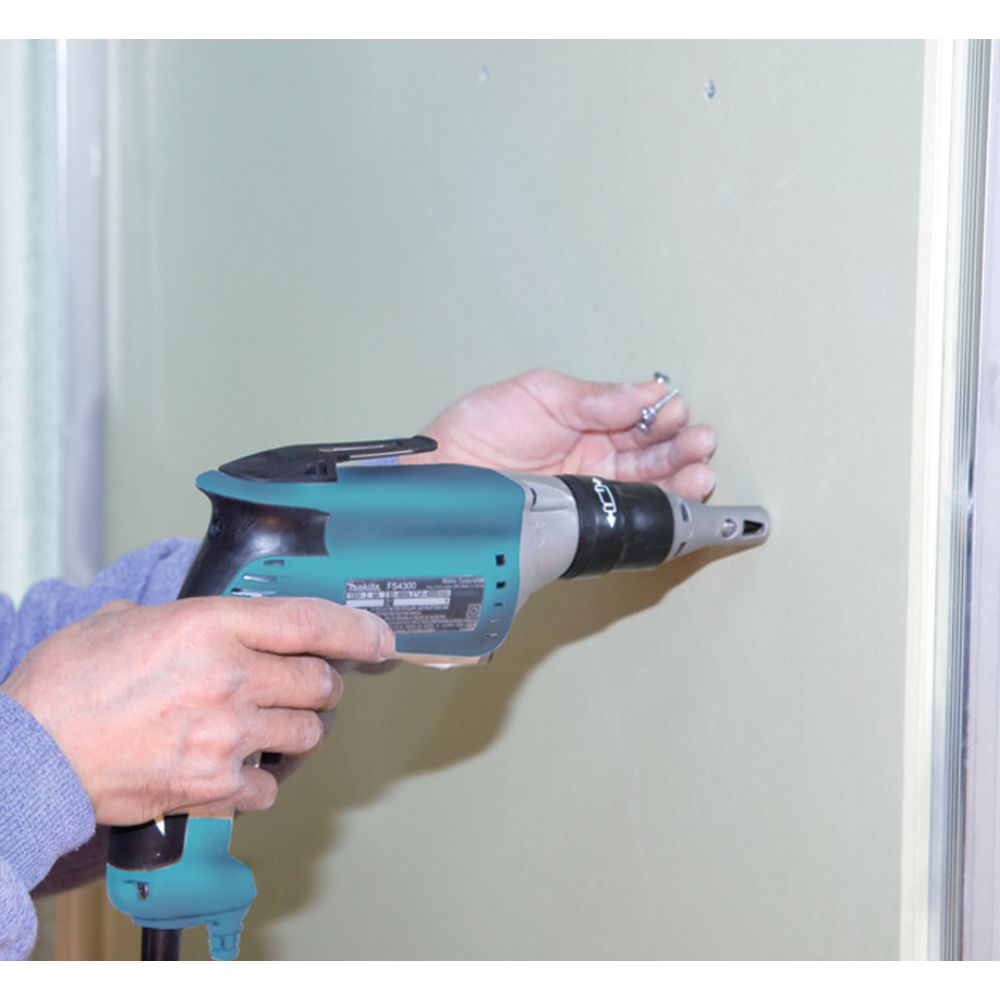 Шуруповерт Makita FS6300, 570 Вт, 8 Нм, 6000 об/мин