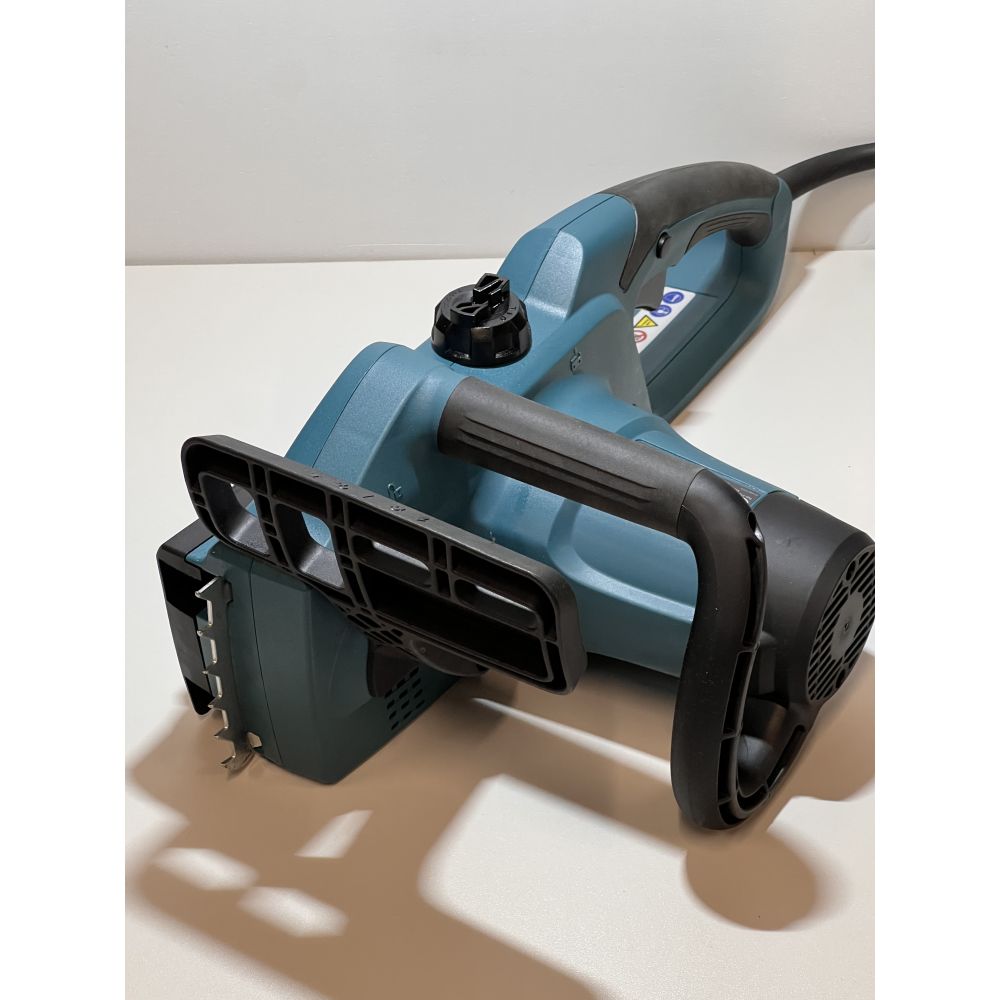 Цепная пила Makita UC3541A, 1800 Вт, 35 см, 14.5 м/с, (УЦЕНЕННЫЙ ТОВАР) (UC3541A/U)