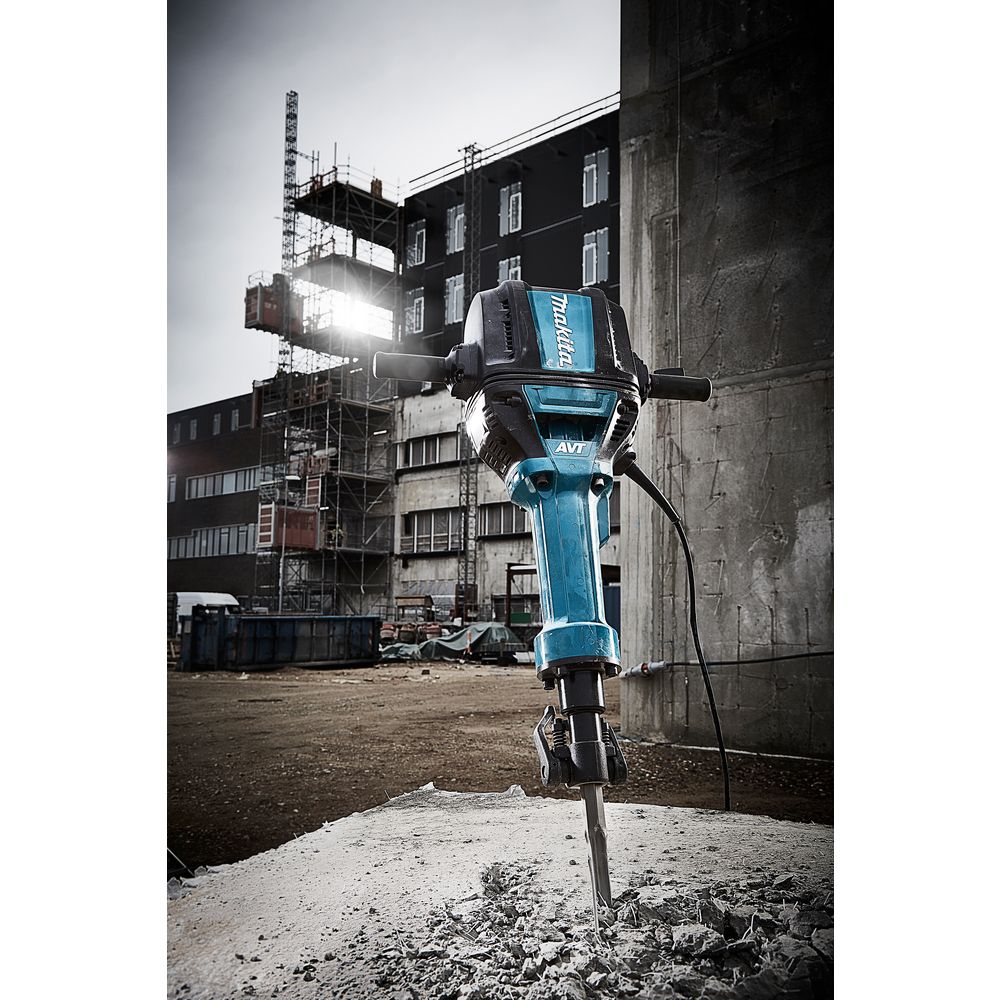 Молоток отбойный Makita 28 мм 2000 Вт 1-1/8" 72,8 Дж, HM1812