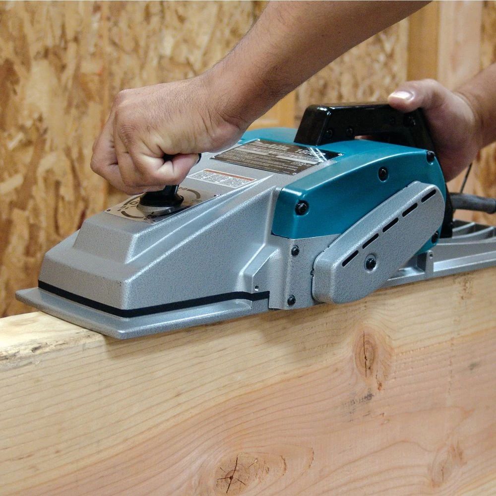 Набор электроинструмента Makita: ленточная шлифмашина 9911 + рубанок 1806B (ACSET-66)