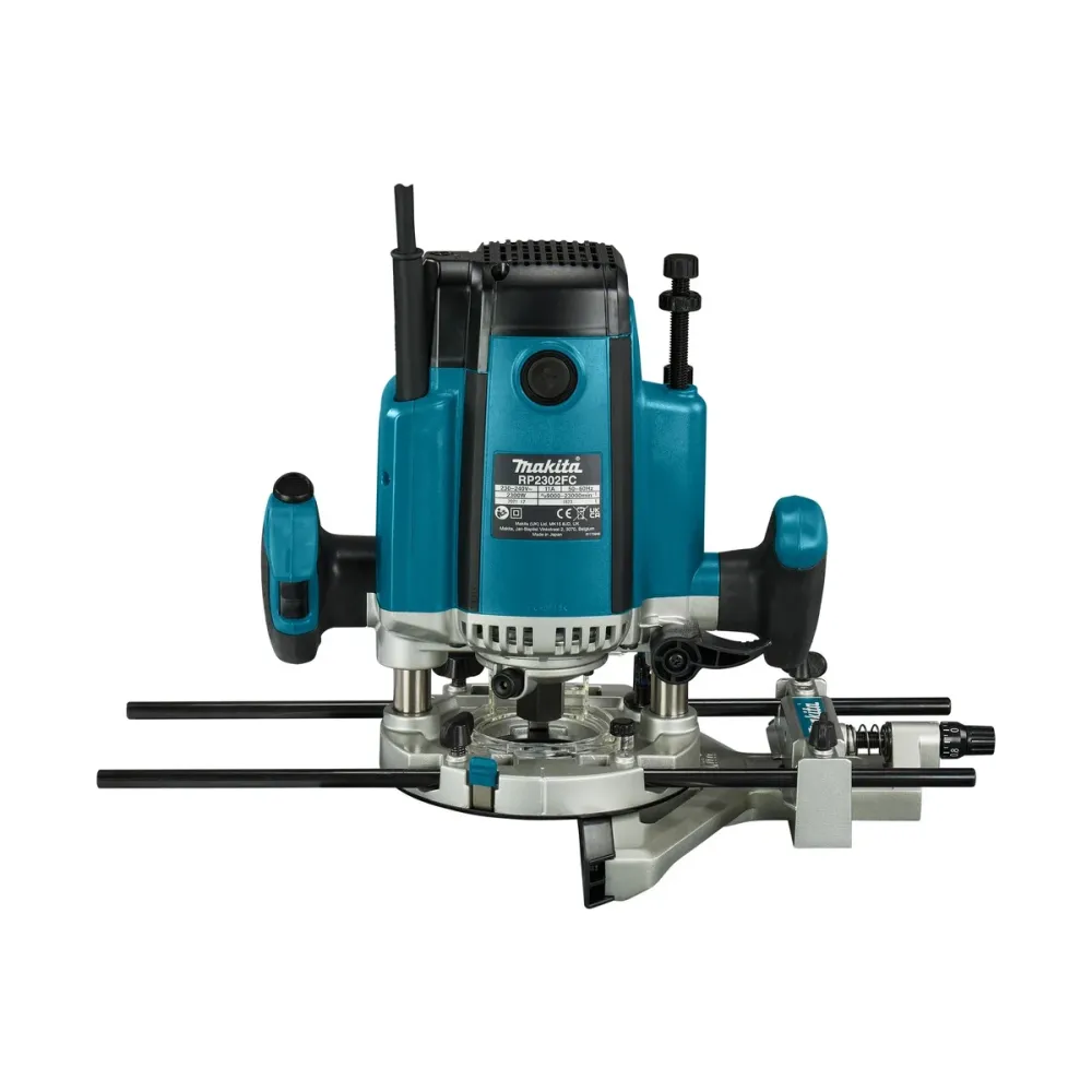 Фрезер Makita RP2302FC02, 2100 Вт, 23000 об/мин, 70 мм