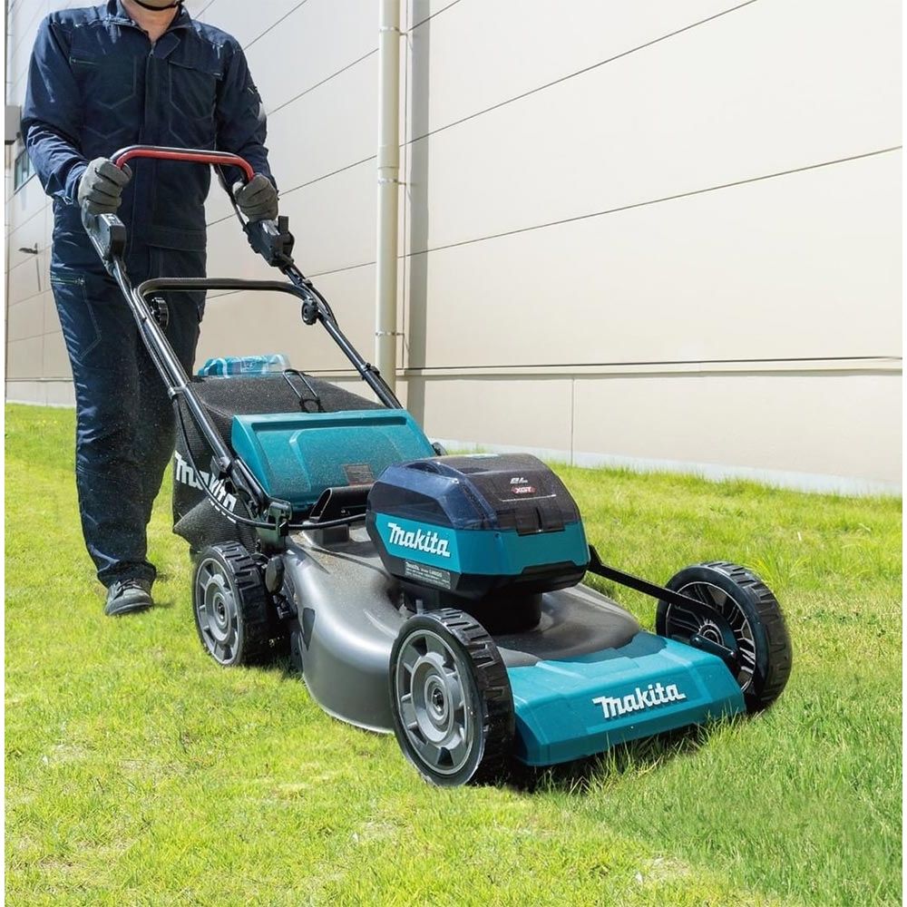 Газонокосилка аккумуляторная Makita XGT 2x40 В, 48 см, 62 л, с 2 АКБ 5 Ач и ЗУ, LM001GT201