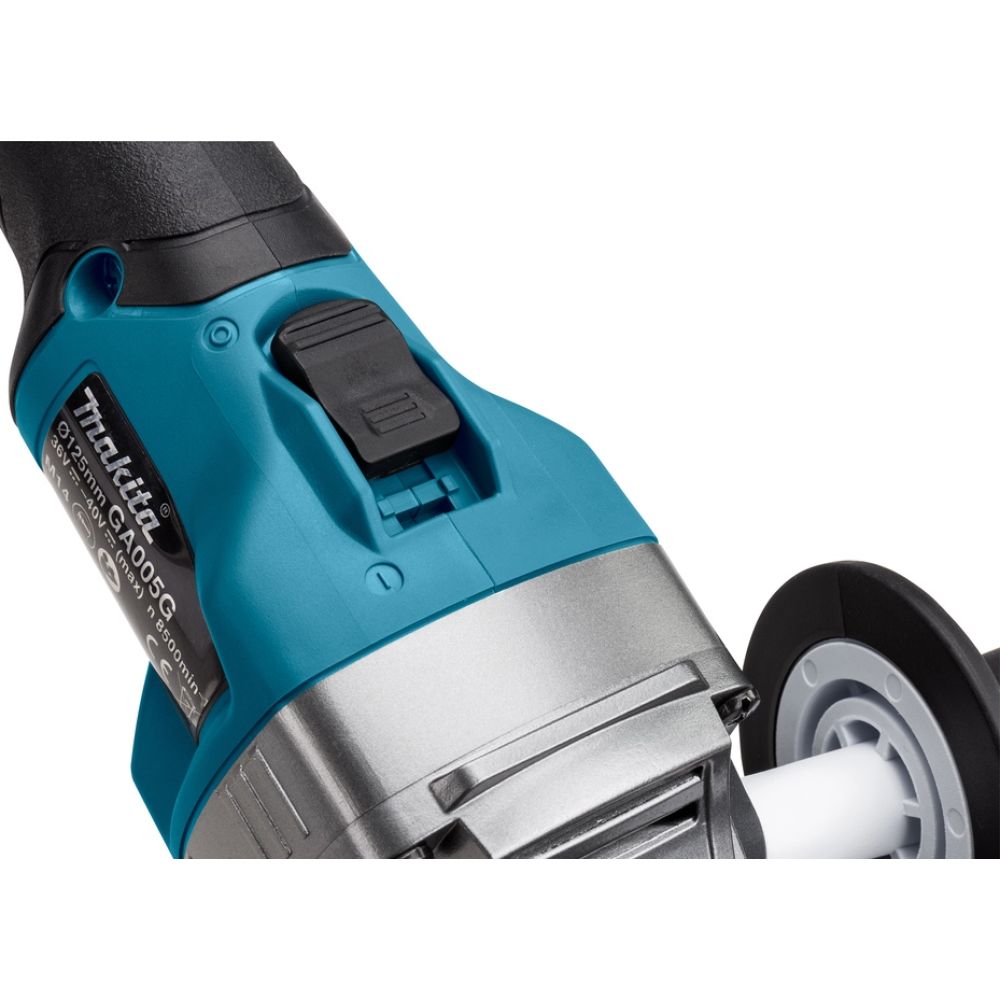 Аккумуляторная угловая шлифмашина Makita GA005GU201, 40 В, 125 мм, 8500 об/мин, с 2 АКБ 4 Ач и ЗУ, в кейсе MakPac