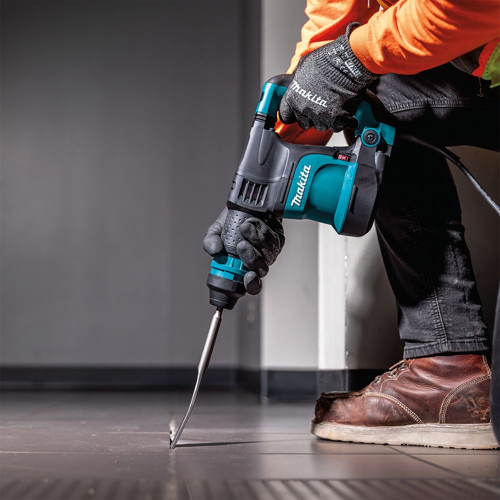 Отбойный молоток Makita HK1820, 550 Вт, 3.1 Дж, 3200 уд/мин, в кейсе