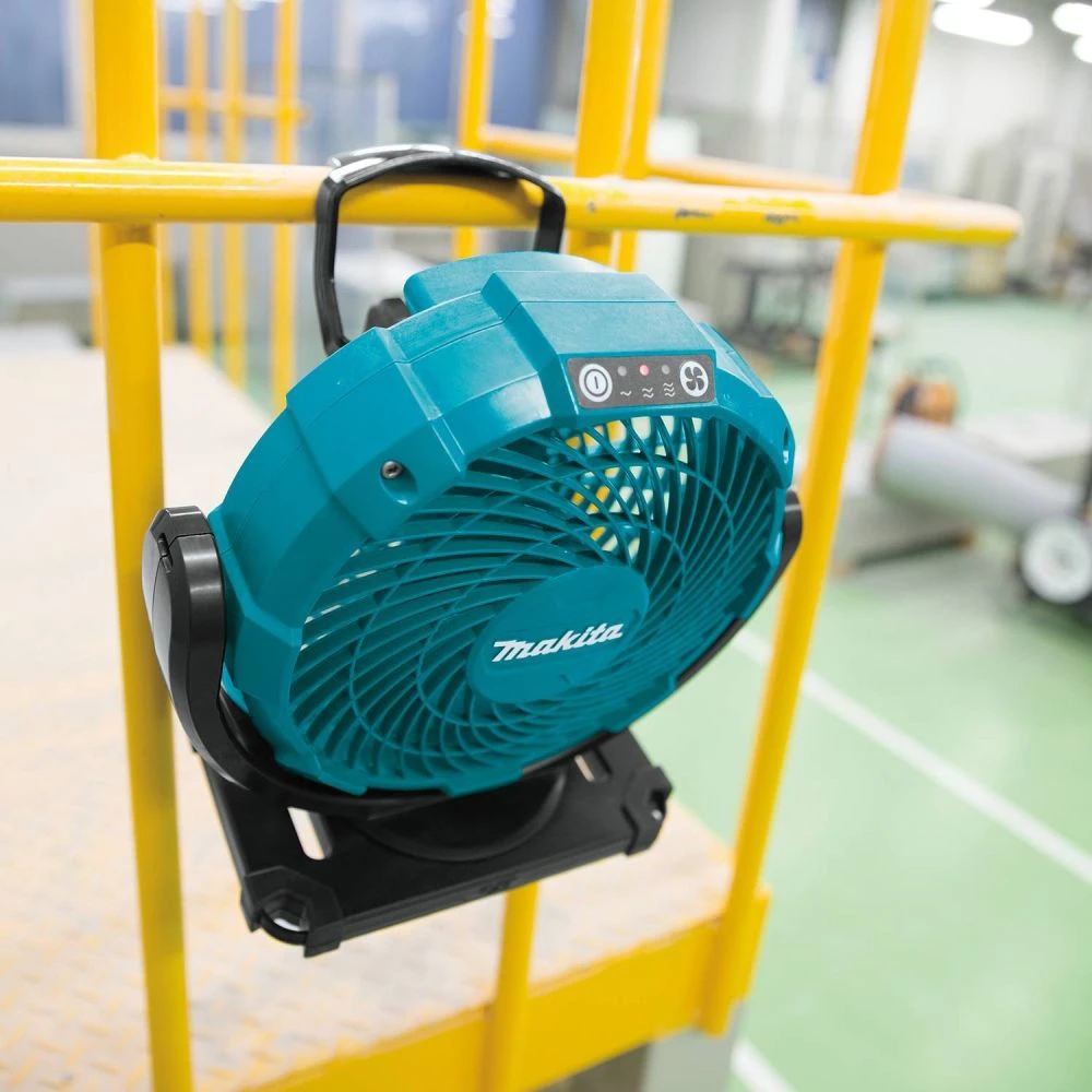 Аккумуляторный вентилятор Makita CF100DZ, 180 мм, 4.6 м³/мин, без АКБ и ЗУ