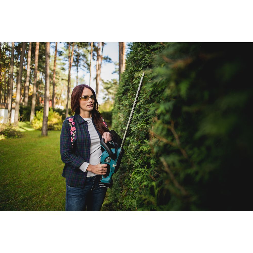 Аккумуляторный кусторез Makita, 18 В, 52 см, 2700 ход/мин, без АКБ и ЗУ, DUH523Z