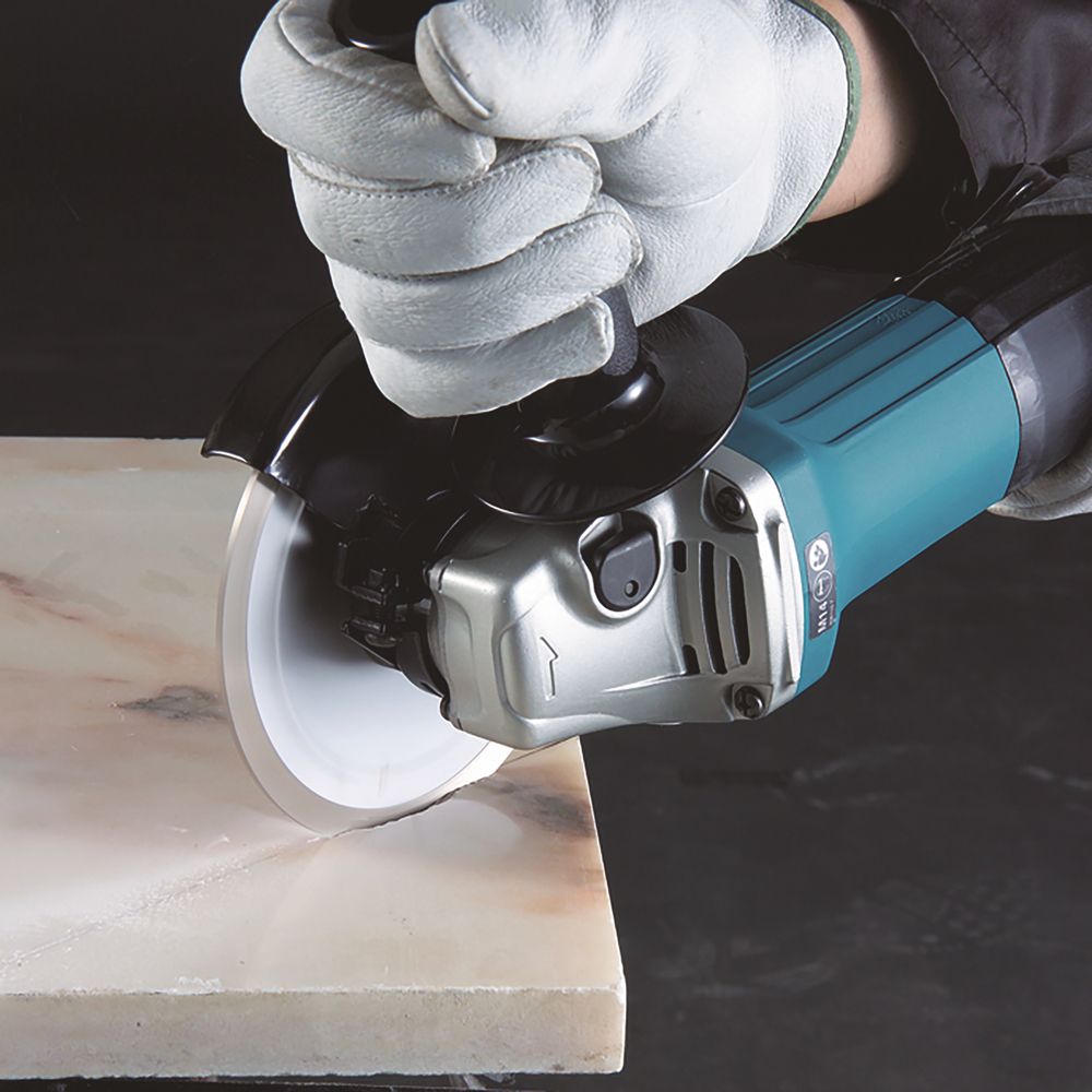 Угловая шлифмашина Makita GA5030RX9, 720 Вт, 125 мм, 11000 об/мин, с 5 дисками