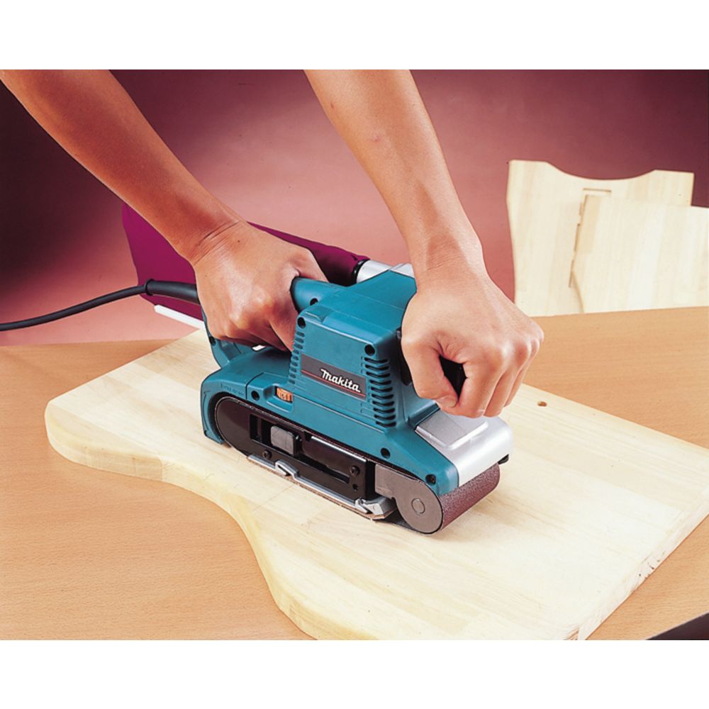 Ленточная шлифовальная машина Makita 1010 Вт, 76х533 мм, 210 - 440 м/мин, 9903