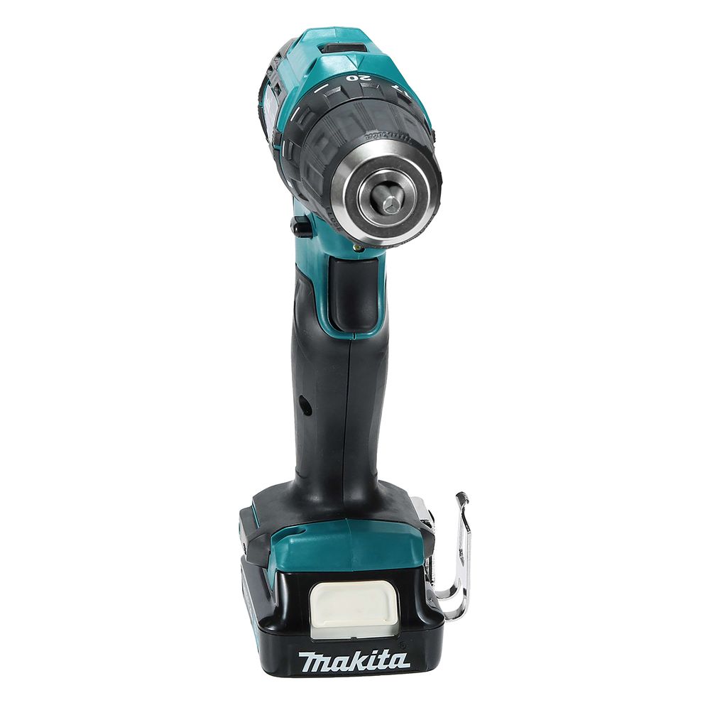 Набор Makita: аккумуляторная дрель-шуруповерт DF333DWAE, 12 В, 30 Нм, 1700 об/мин, с 2 АКБ 2 Ач и ЗУ, в кейсе + набор бит E-03084, 31 шт., PT1044