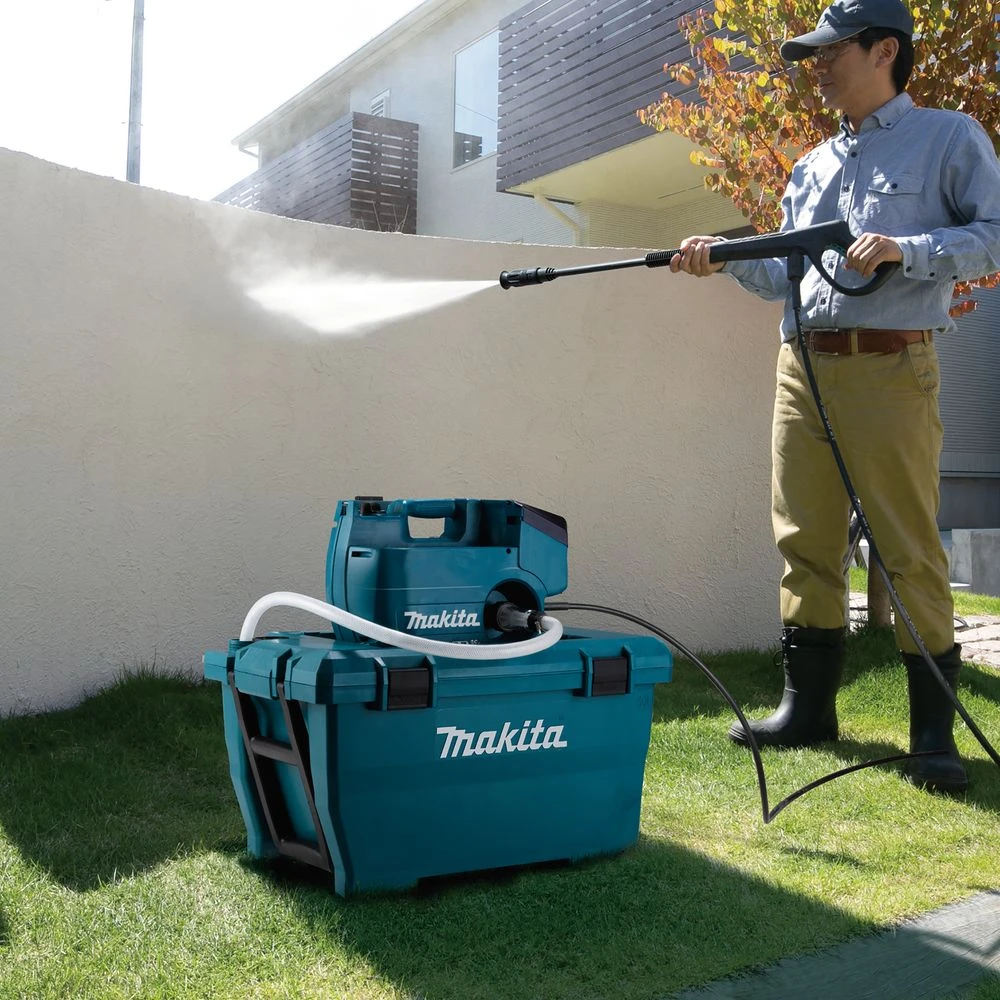 Аккумуляторная мойка высокого давления Makita DHW080ZK, 2x18 В, 80 бар, 378 л/ч, без АКБ и ЗУ