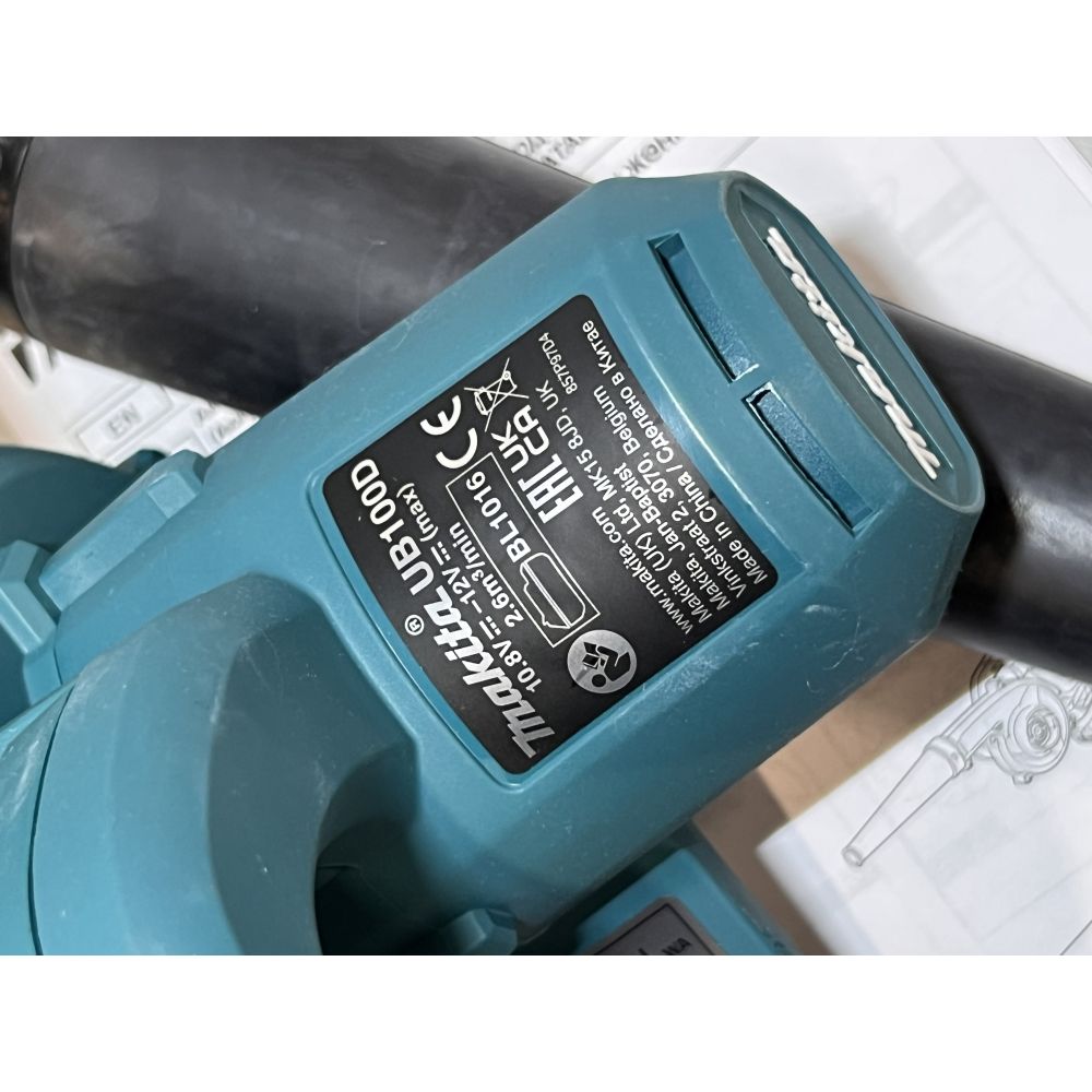 Аккумуляторная воздуходувка Makita UB100DZ, 12 В, 156 м³/ч, без АКБ и ЗУ (УЦЕНЕННЫЙ ТОВАР) (UB100DZ/U)