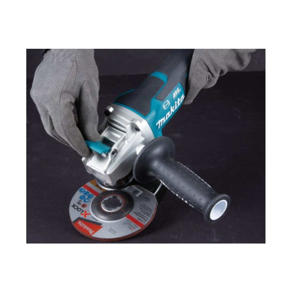 Аккумуляторная угловая шлифовальная машина Makita, 18В, 115 мм, 8500 об/мин, без АКБ и З/У, DGA469Z