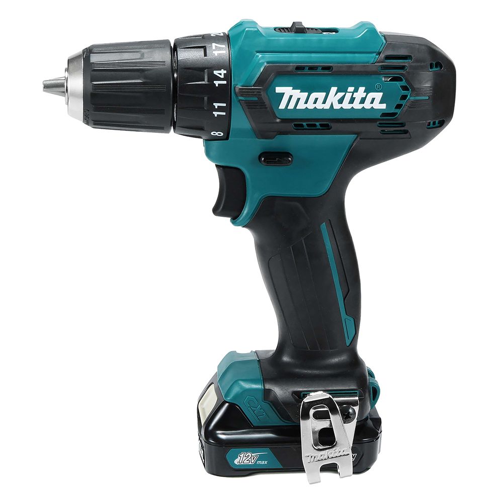Набор Makita: аккумуляторная дрель-шуруповерт DF333DWAE, 12 В, 30 Нм, 1700 об/мин, с 2 АКБ 2 Ач и ЗУ, в кейсе + набор бит E-03084, 31 шт., PT1044