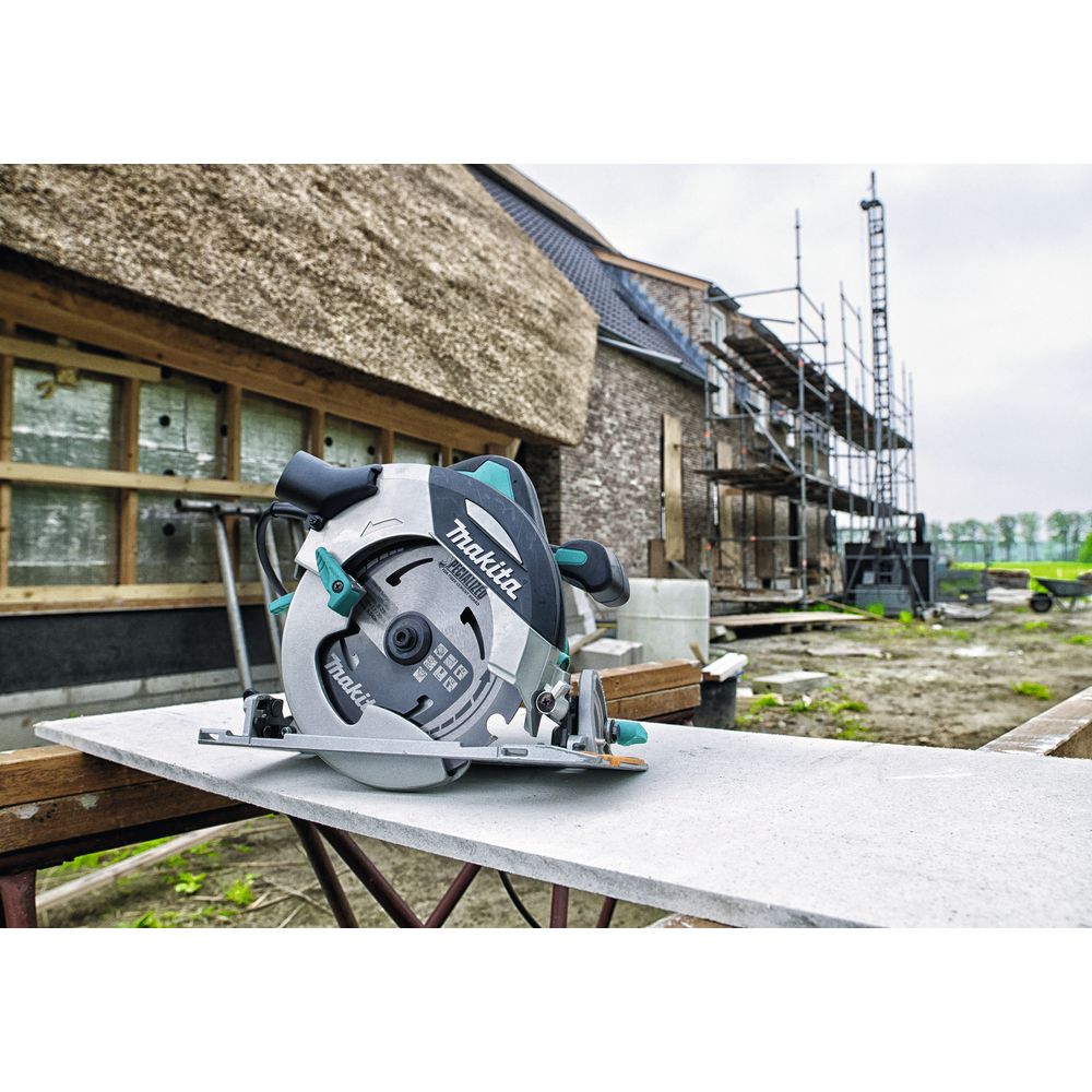 Аккумуляторная дисковая пила Makita LXT, DHS710Z