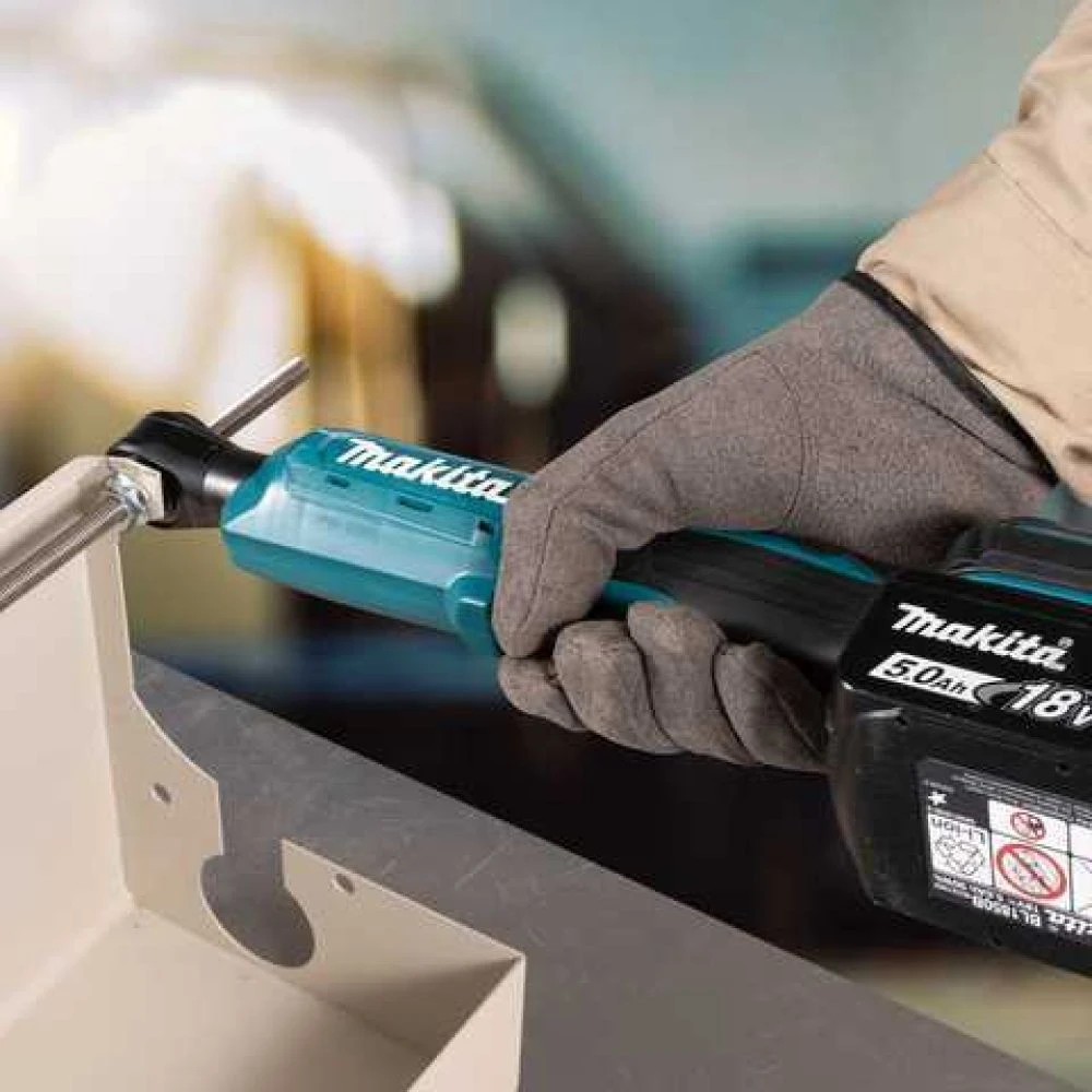 Аккумуляторная угловая трещотка Makita DWR180Z, 800 об/мин, без АКБ и ЗУ