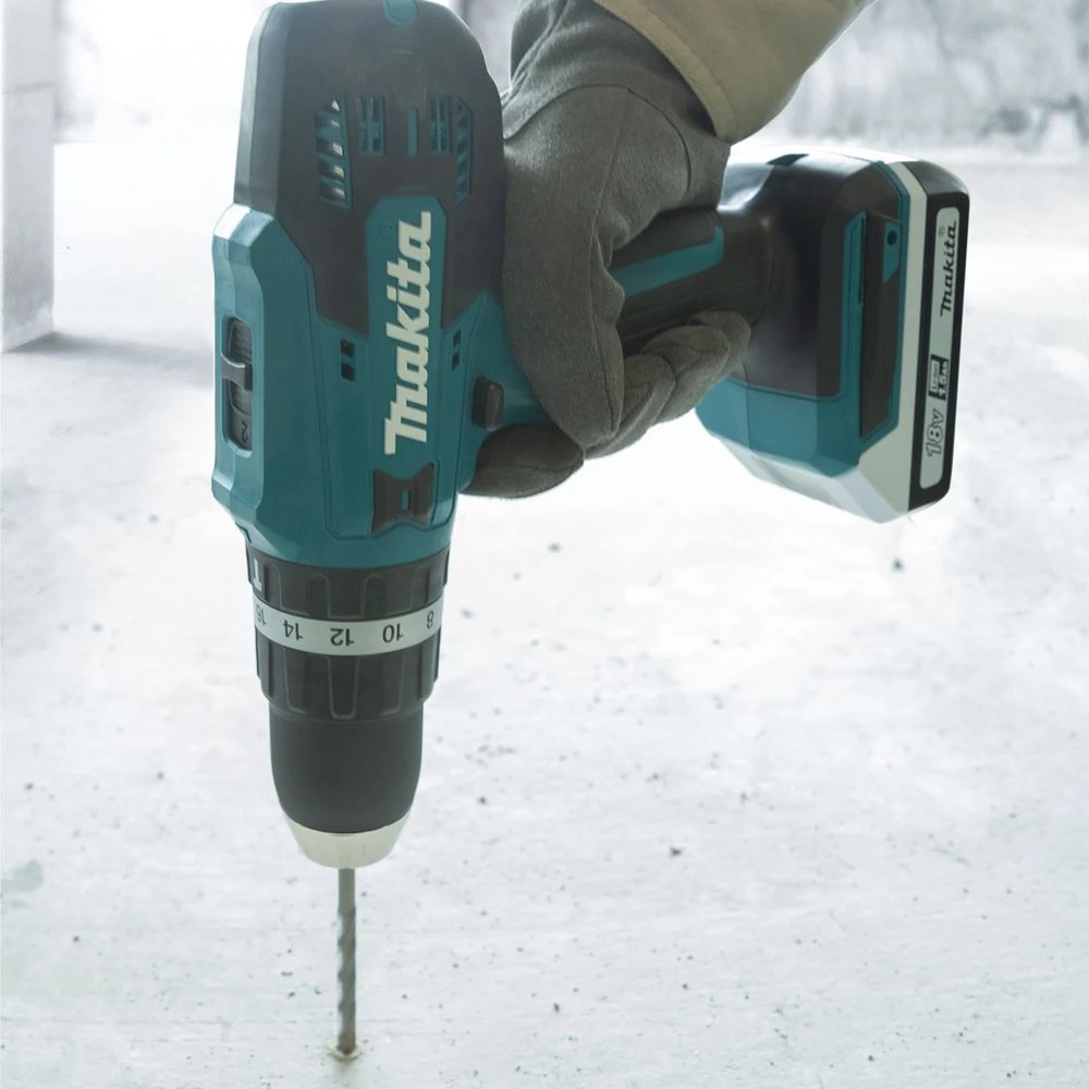 Аккумуляторная ударная дрель-шуруповерт Makita HP488D002, 18 В, 1400 об/мин, 21000 уд/мин, с 2 АКБ 1.5 Ач и ЗУ, в кейсе