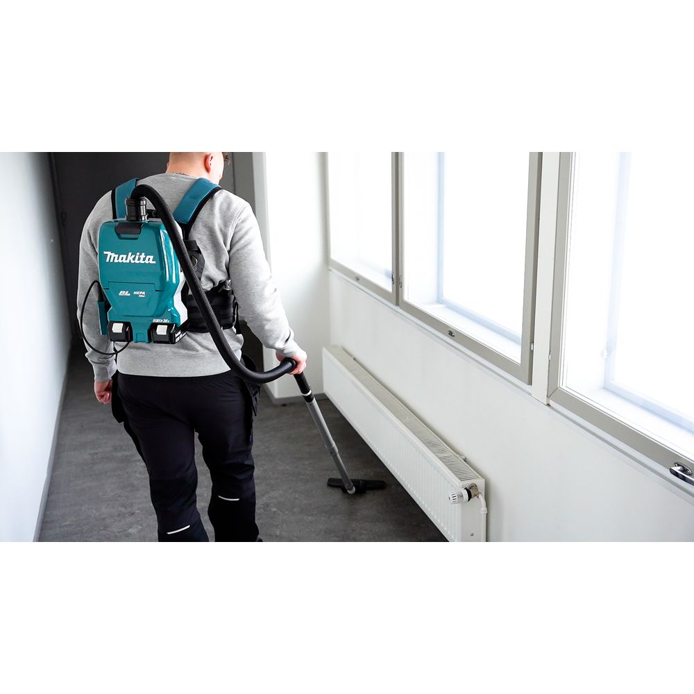 Аккумуляторный ранцевый пылесос Makita DVC261ZX11, 18 В, 1.5 л, без АКБ и ЗУ (УЦЕНЕННЫЙ ТОВАР) (DVC261ZX11/U)