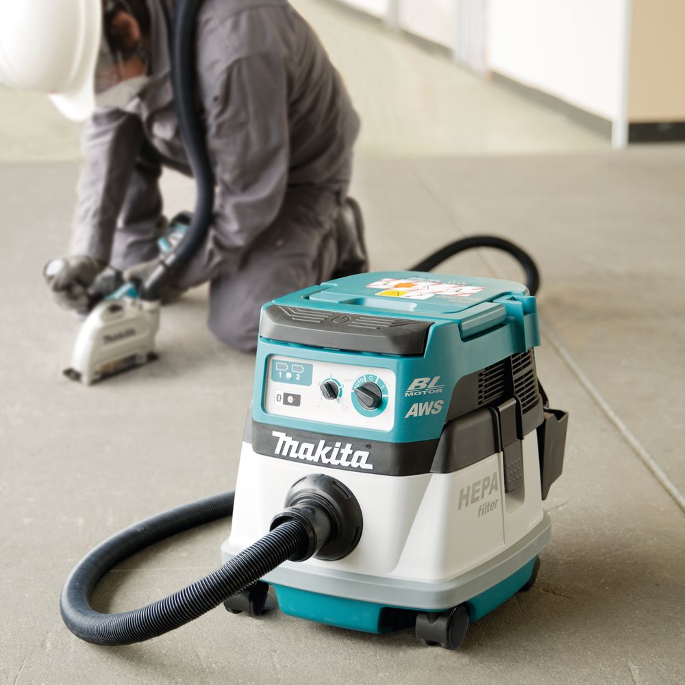 Аккумуляторный пылесос Makita DVC864LZ, без АКБ и ЗУ