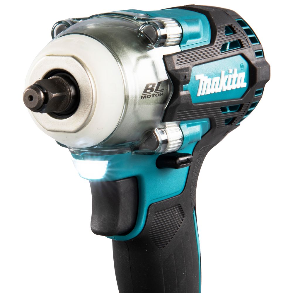 Аккумуляторный ударный гайковерт Makita DTW302RTJ, 18 В, 500 Нм, 4000 уд/мин, с 2 АКБ 5 Ач и ЗУ, в кейсе MakPac
