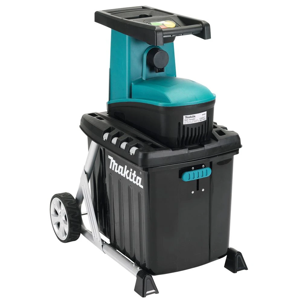 Набор сетевой садовой техники Makita: цепная пила UC4041A + измельчитель UD2500