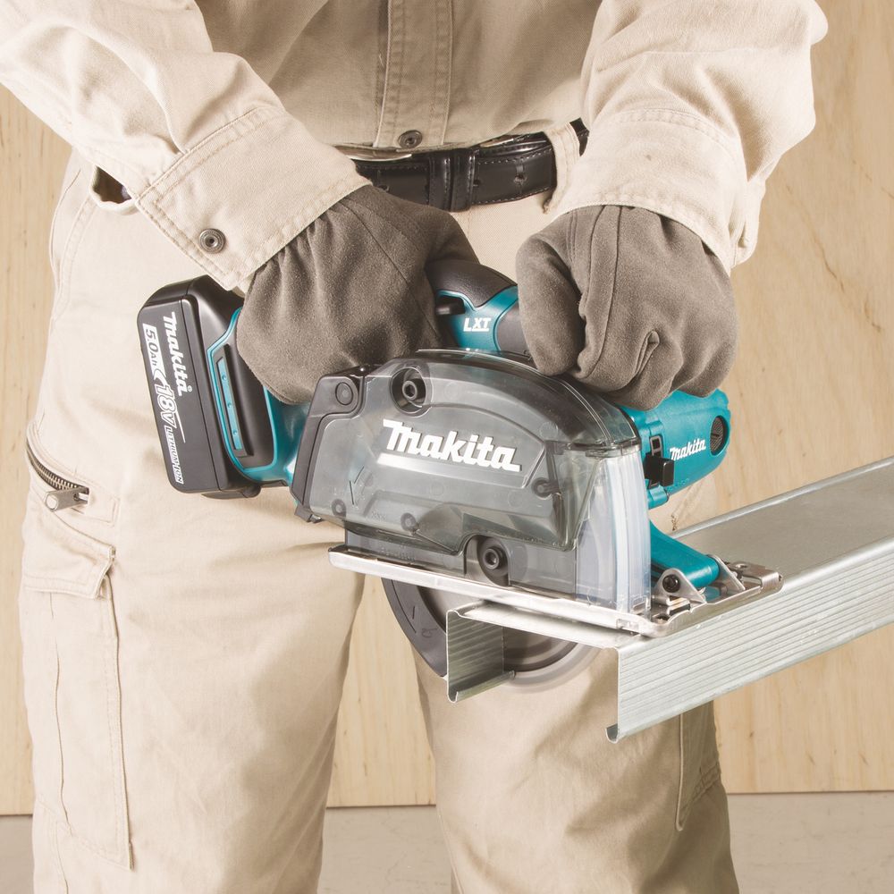 Аккумуляторный набор Makita, 18 В: дисковая пила DCS552 + шуруповерт DTD153, с АКБ 5 Ач и ЗУ, в кейсе
