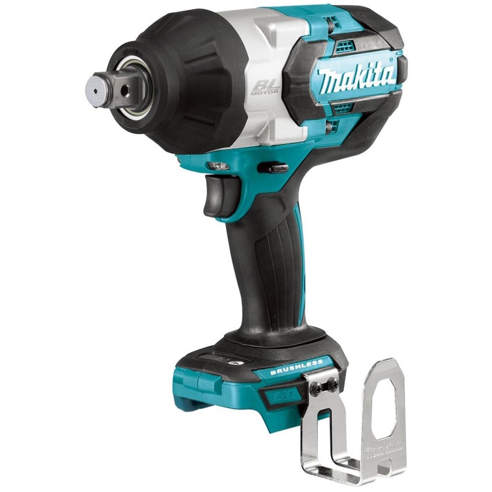 Аккумуляторный гайковерт Makita DTW1001RTJ, 18 В, 1700 Нм, 2200 уд/мин, с 2 АКБ 5 Ач и ЗУ, в кейсе MakPac