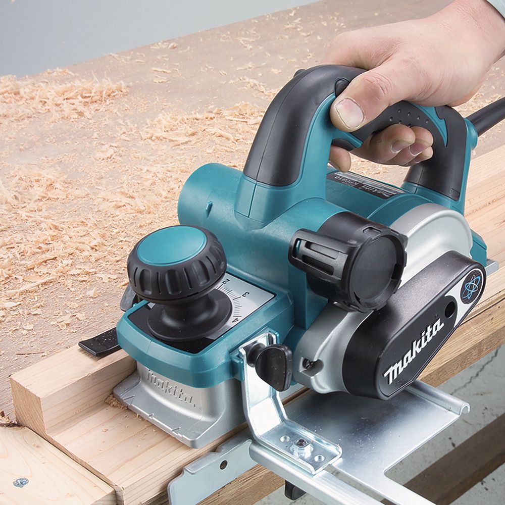 Электрический рубанок Makita KP0810CK, 1050 Вт, в кейсе