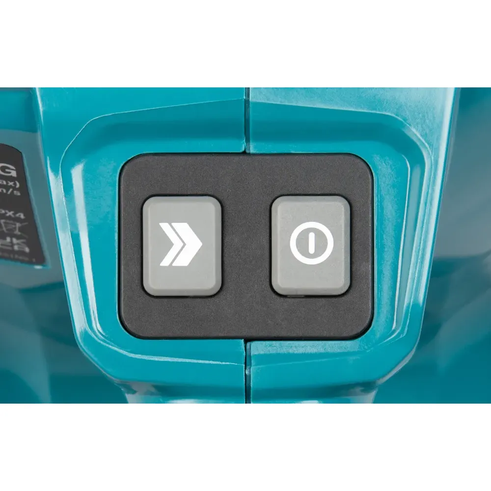 Аккумуляторная цепная пила Makita UC030GZ, 40 В, 50 см, 29 м/с, без АКБ и ЗУ
