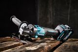 Набор Makita: 2 аккумуляторные угловые шлифмашины GA005GZ, 125 мм, 8500 об/мин + аккумулятор BL4040, 40 В, 4 Ач + быстрое зарядное устройство DC40RA, PT979