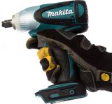 Аккумуляторный ударный гайковерт Makita DTW251Z, 18 В, 230 Нм, 3200 уд/мин, без АКБ и ЗУ