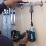 Аккумуляторный ударный гайковерт Makita DTW251, 18 В, 230 Нм, 3200 уд/мин, с АКБ 3 Ач и ЗУ (DTW251P1Z)