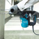 Перфоратор Makita HR3001CJ, 1050 Вт, 3.9 Дж, 4500 уд/мин