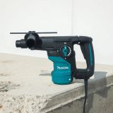 Перфоратор Makita HR3001CJ, 1050 Вт, 3.9 Дж, 4500 уд/мин