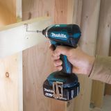 Аккумуляторный набор Makita, 18 В: дрель-шуруповерт DHP485 + шурупеворт DTD153, с АКБ 5 Ач и ЗУ, в кейсе