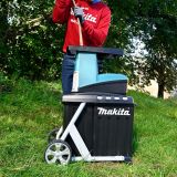 Набор садовой техники Makita: аккумуляторный кусторез-высоторез DUN461W + сетевой измельчитель UD2500, с АКБ 3 Ач и ЗУ