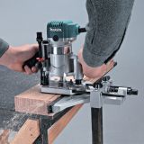 Набор Makita: кромочный фрезер RT0700CX2, 710 Вт, 30000 об/мин, в сумке + лобзик 4329, 450 Вт, 3100 ход/мин, PT1046