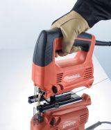 Набор: дисковая циркулярная пила Makita M5802 + лобзик Makita M4301, M5802-SET