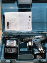Аккумуляторная дрель-шуруповерт Makita DF333DWAE, 12 В, 1700 об/мин, с 2 АКБ 2 Ач и ЗУ, в кейсе (УЦЕНЕННЫЙ ТОВАР) (DF333DWAE/U)